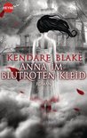 Anna im blutroten Kleid by Kendare Blake