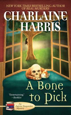 A Bone to Pick (Aurora Teagarden Mystery, #2)