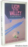 Lion in the Valley (Amelia Peabody, #4)