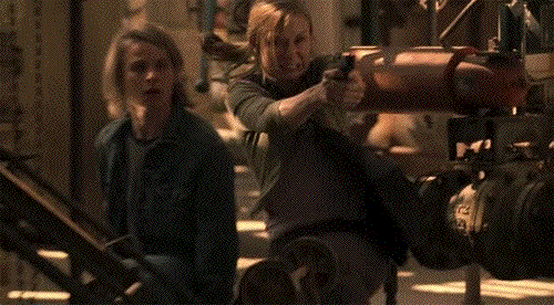  photo mary_lynn_rajskub-chloe_obrian-129_zps4af8990c.gif